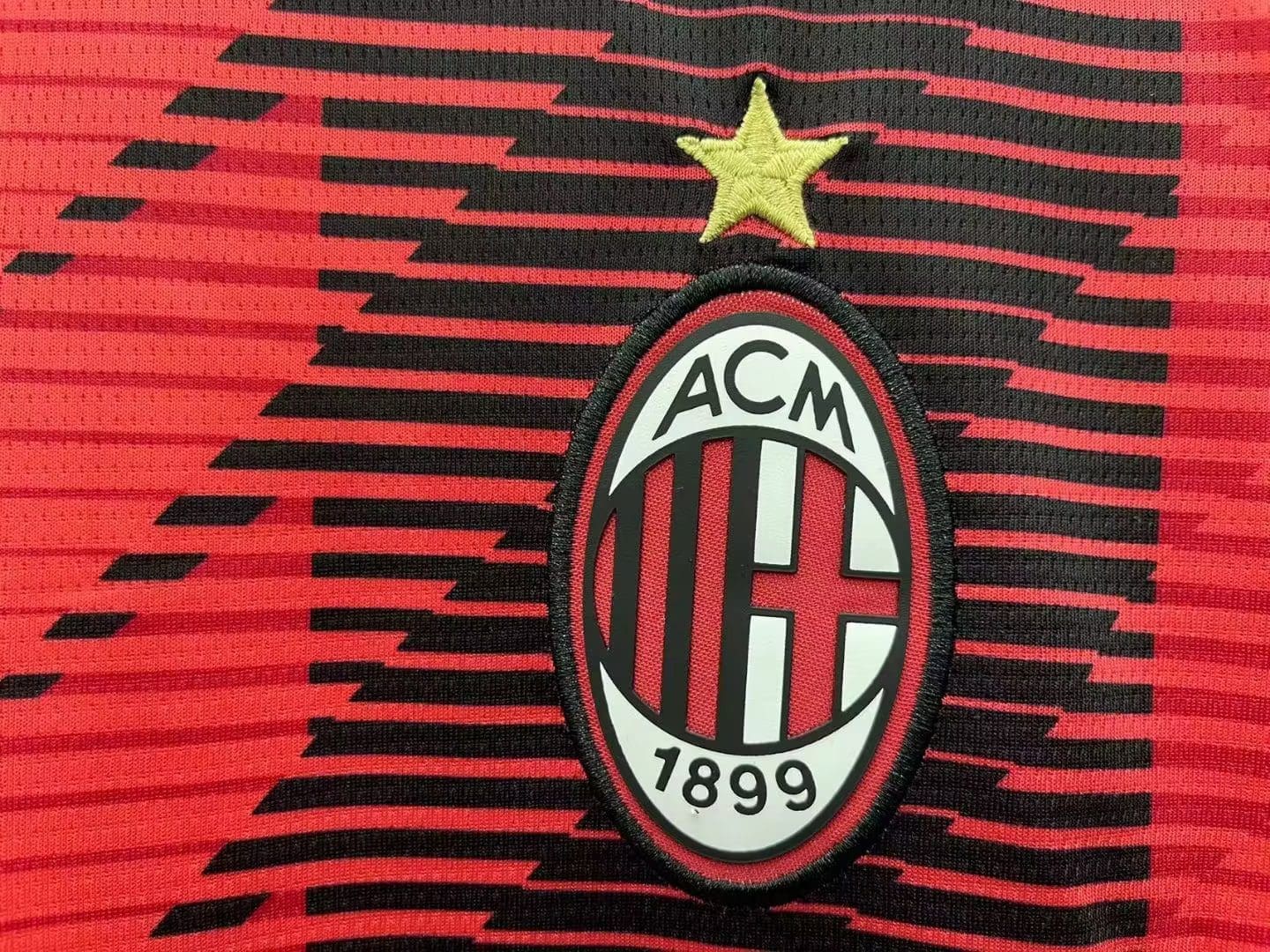 Ac Milan 2023/24 Home kit – Fan Version - Image 5