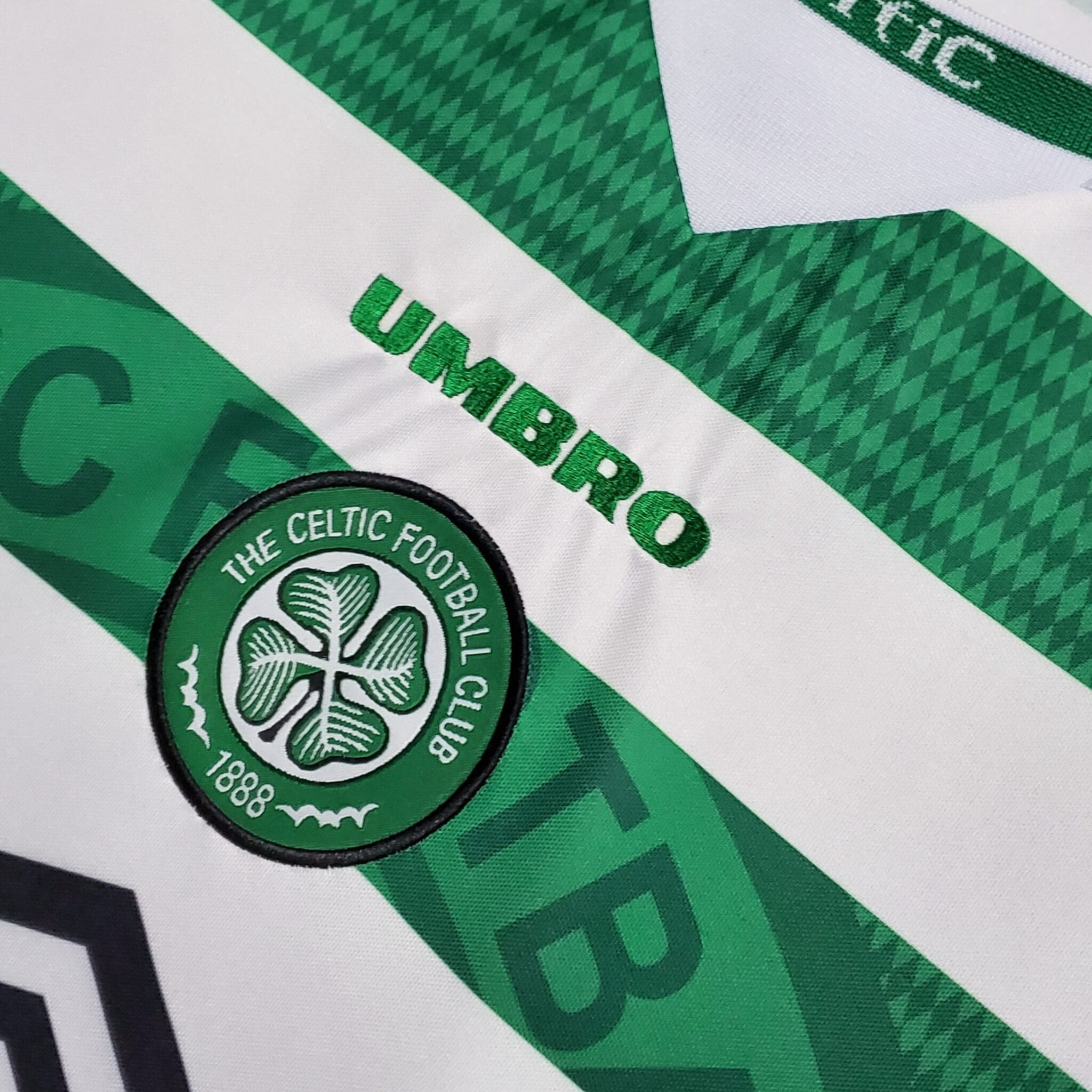 Glasgow Celtic – 1997/1999 Home kit - Image 4