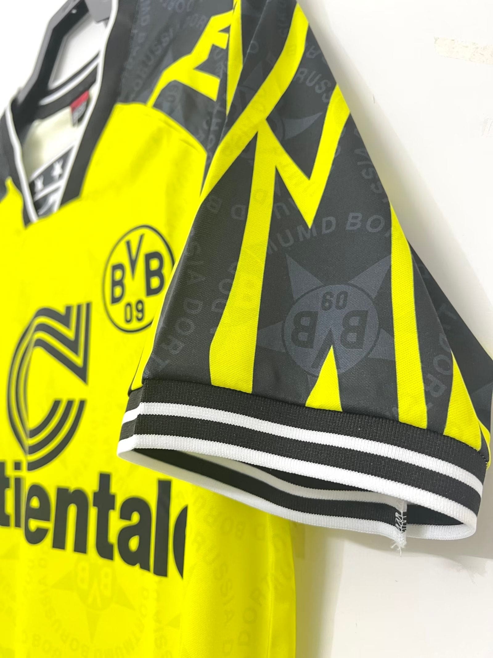 Borussia Dortmund 94/95 Home Kit - Image 4