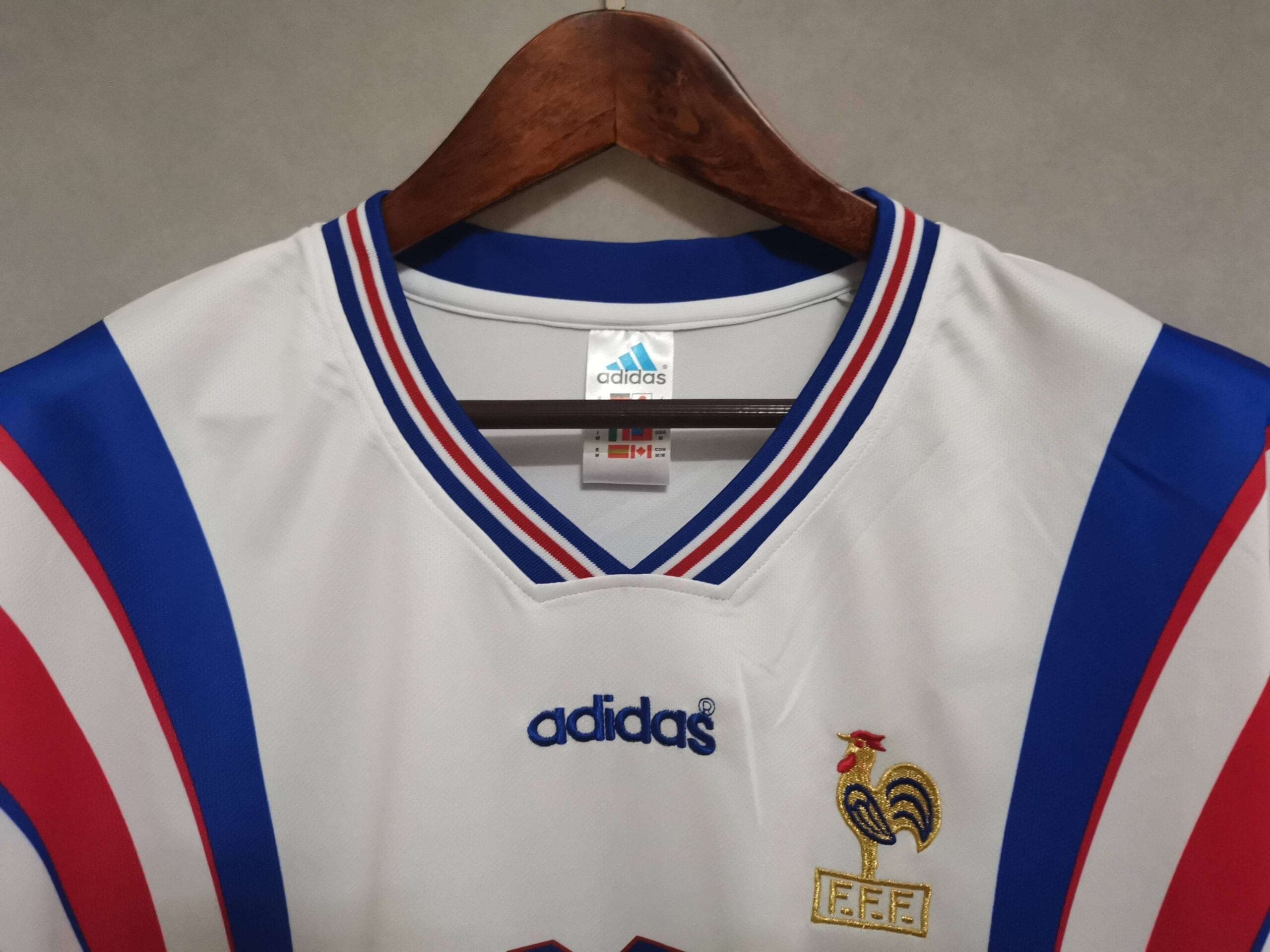 France 1996 Away Kit - Image 4