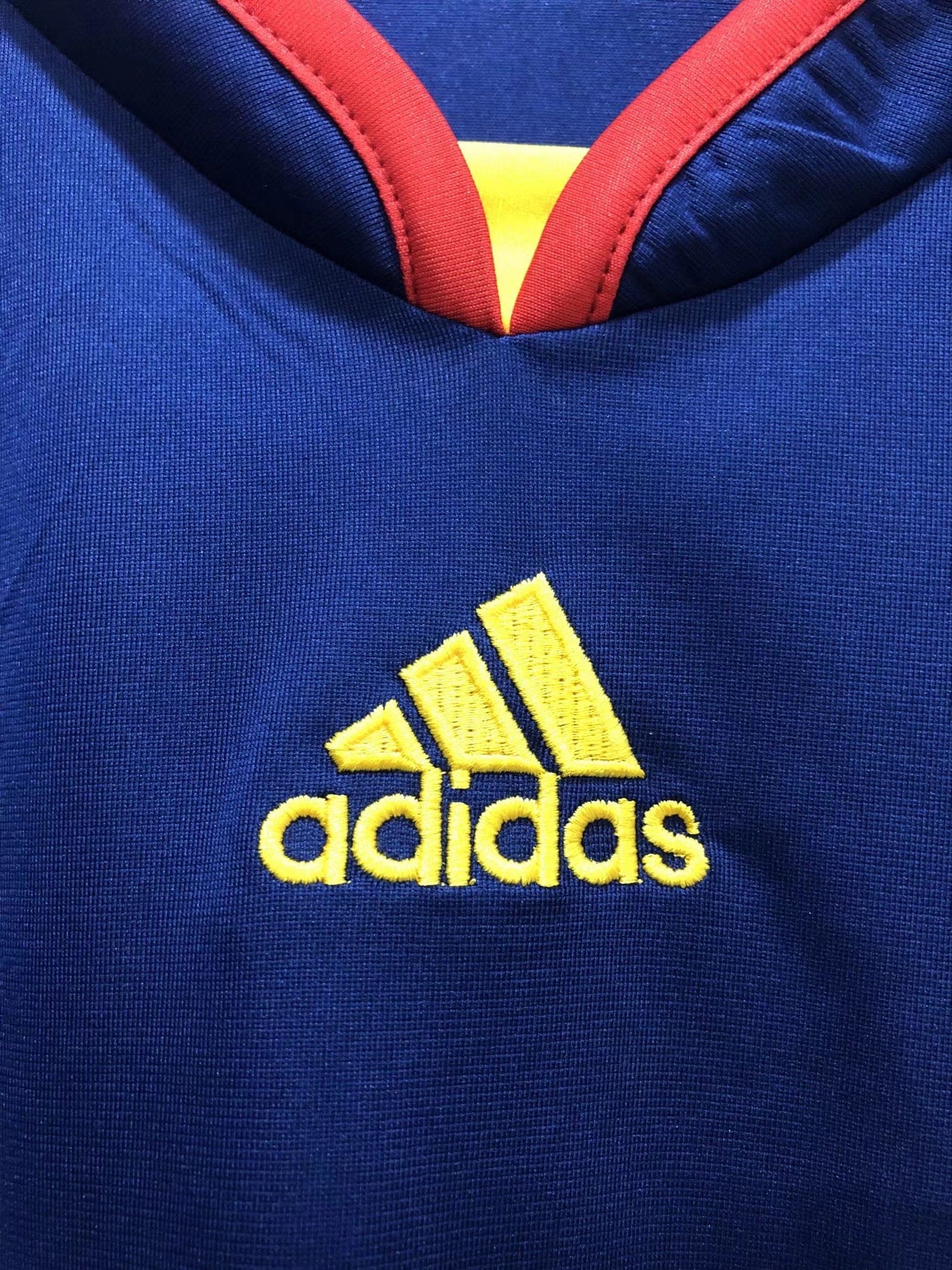Spain 2010 WC Final Kit - Image 3