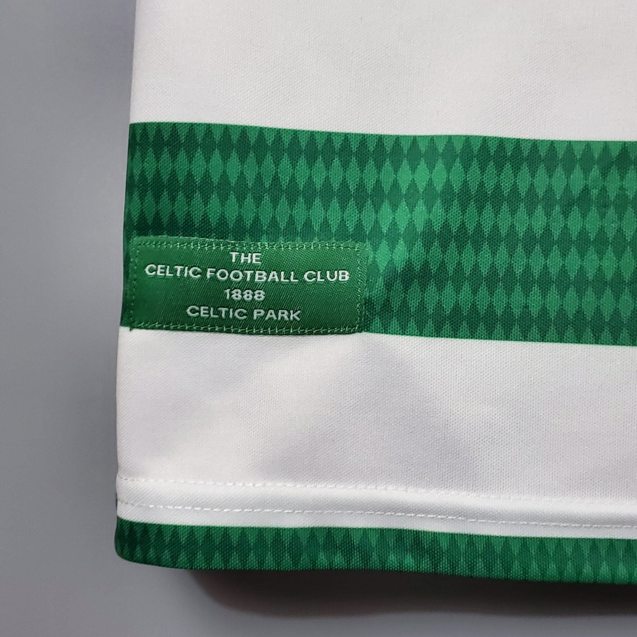 Glasgow Celtic – 1997/1999 Home kit - Image 5