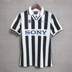 Juventus 1995/1997 Home Kit
