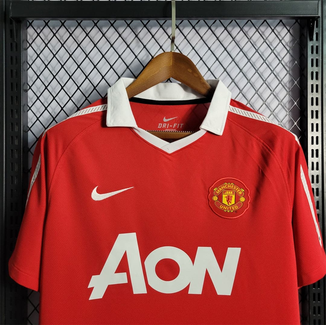 Manchester United 2010-2011 Home Kit - Image 6