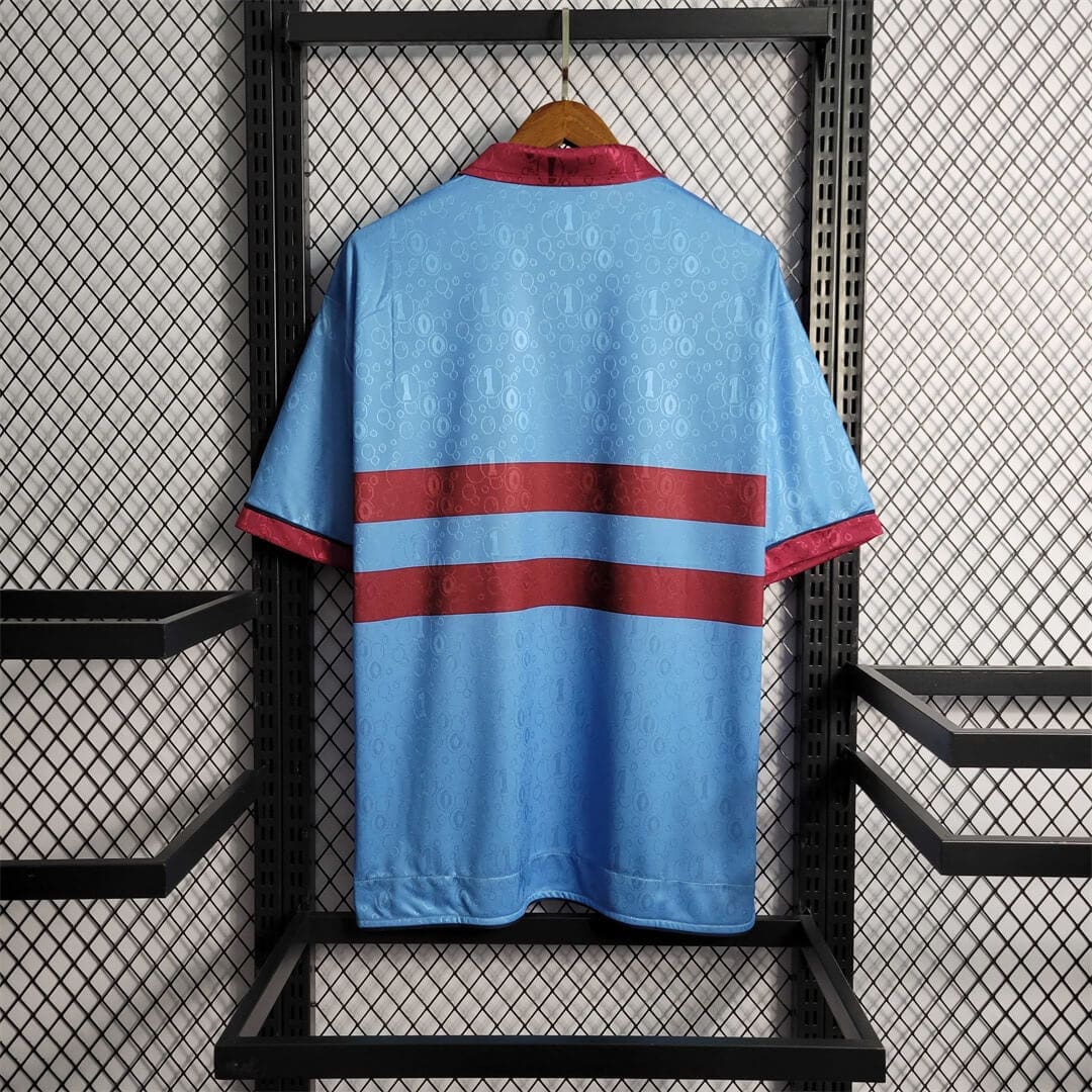 West Ham Utd 1995/1997 Away Kit - Image 2