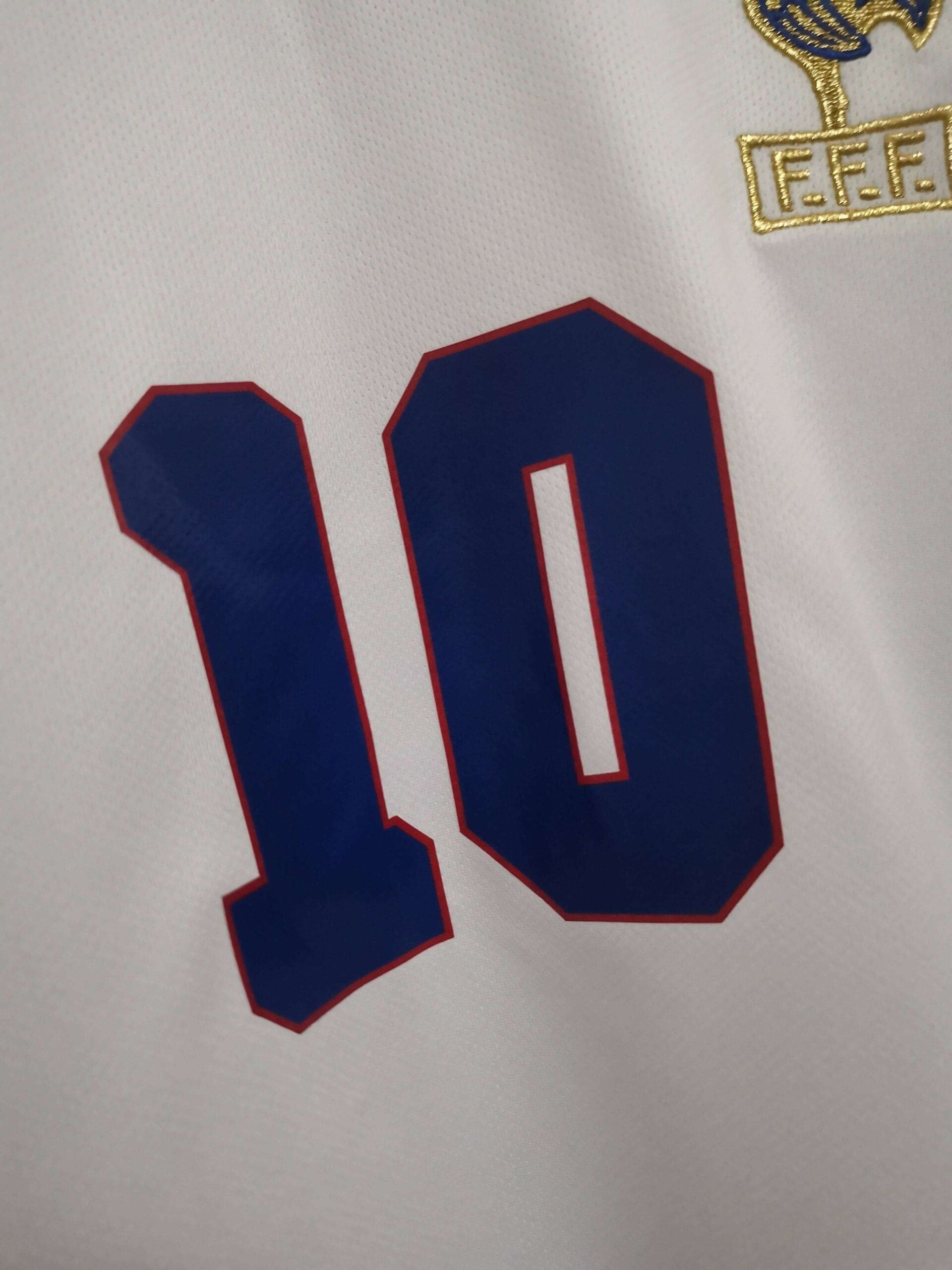 France 1996 Away Kit - Image 6