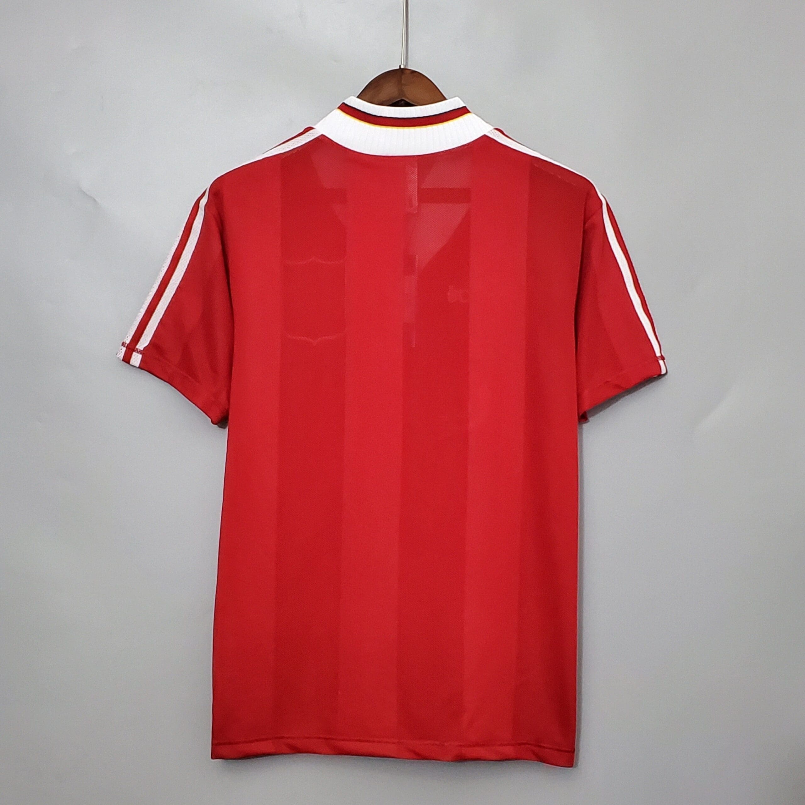 LiverpooI 1995/1996 Home Kit - Image 2