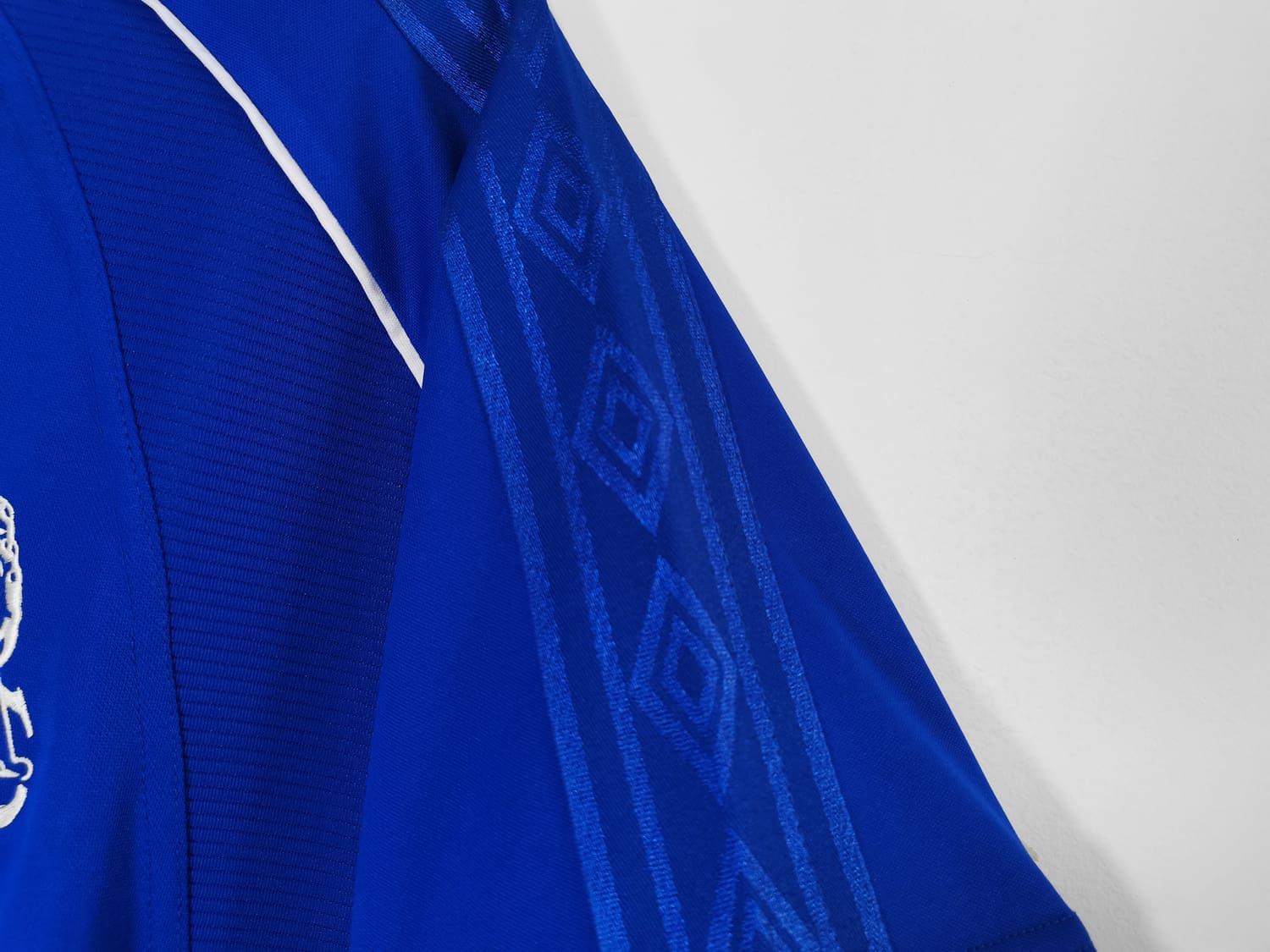 Chelsea 1999/01 Home Kit - Image 5