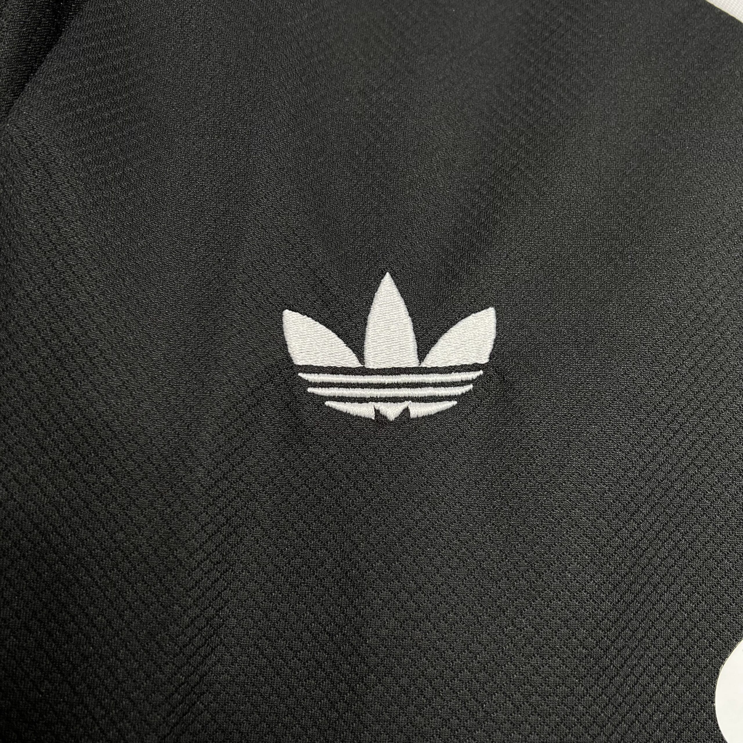 Manchester United F.C 2024/25 Goalkeeper Third Jersey – Fan Version - Image 4