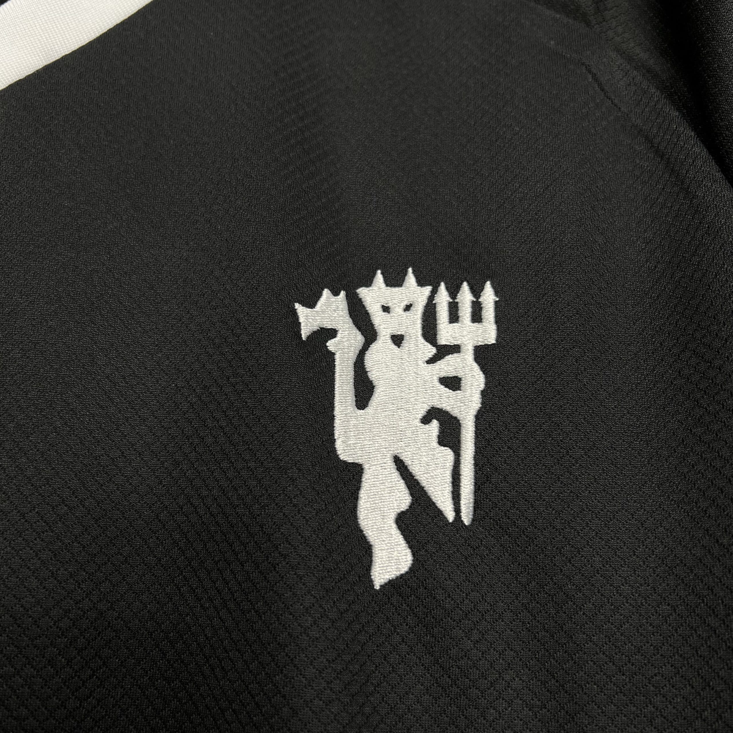 Manchester United F.C 2024/25 Goalkeeper Third Jersey – Fan Version - Image 3