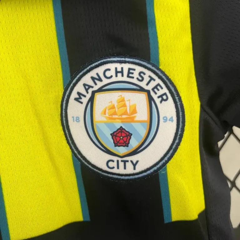 Manchester City 24/25 Away Kit - Kids - Image 3