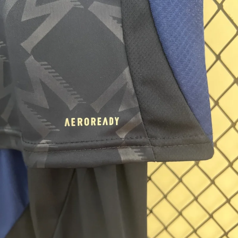 Manchester United 24/25 Away Kit - Kids - Image 5