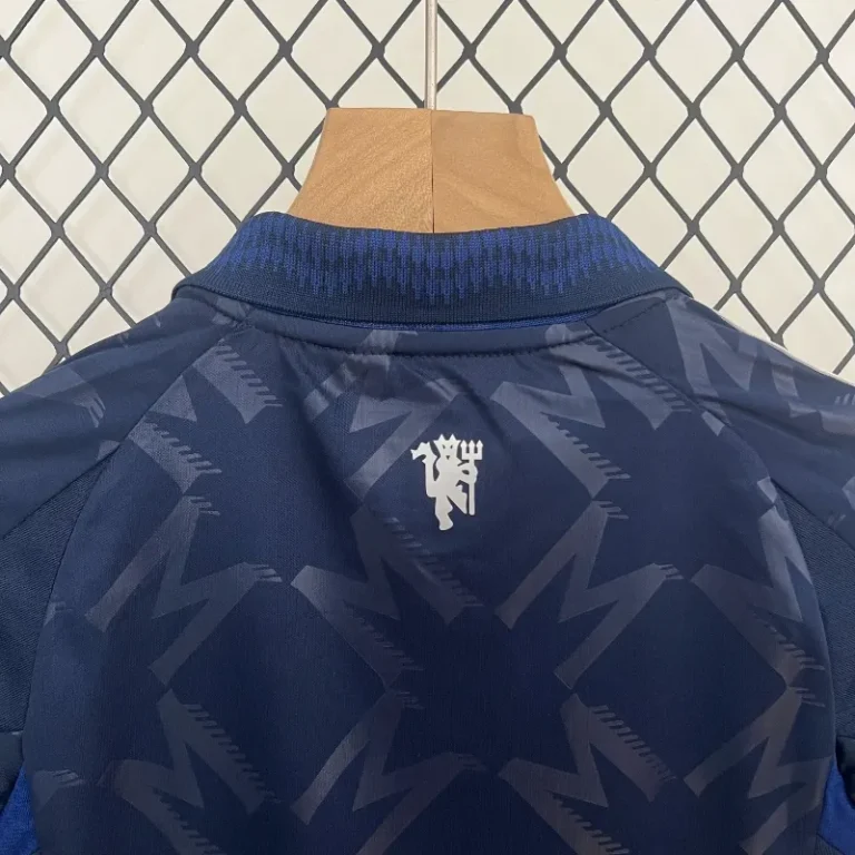 Manchester United 24/25 Away Kit - Kids - Image 7