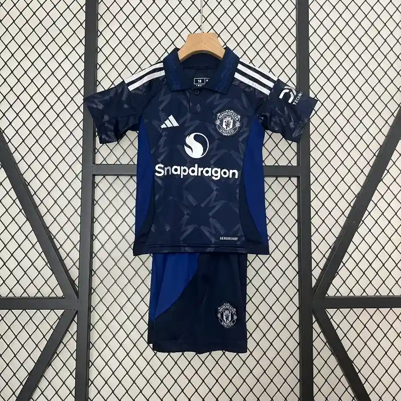 Manchester United 24/25 Away Kit - Kids