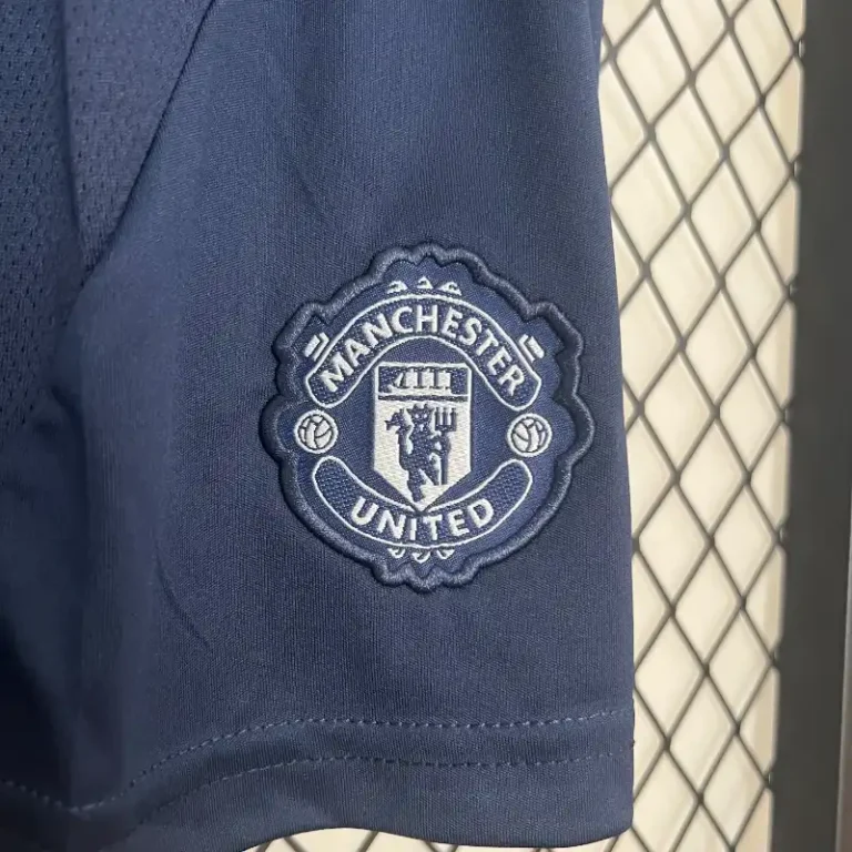 Manchester United 24/25 Away Kit - Kids - Image 6