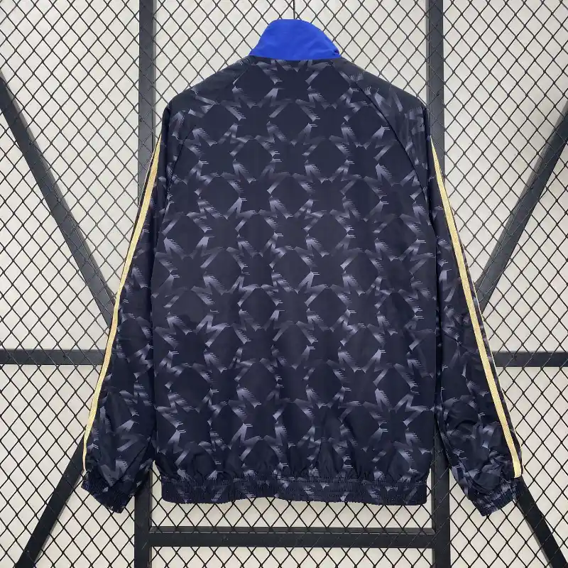 Manchester United 2024/25 Windbreaker Reversible - Red & Grey - Image 12