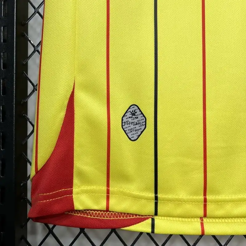 Watford 24/25 Home Kit – Fan Version - Image 5