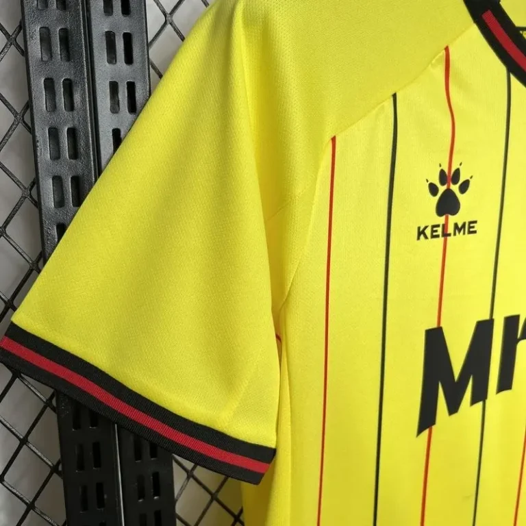 Watford 24/25 Home Kit – Fan Version - Image 4