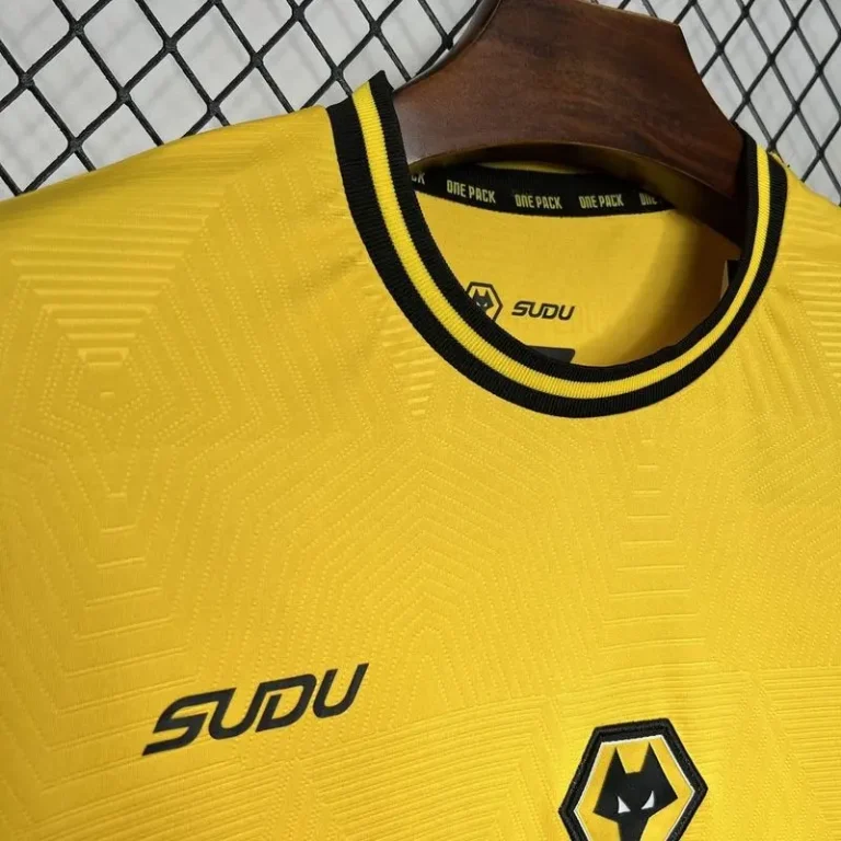 Wolves 24/25 Home Jersey - Fan Version - Image 2