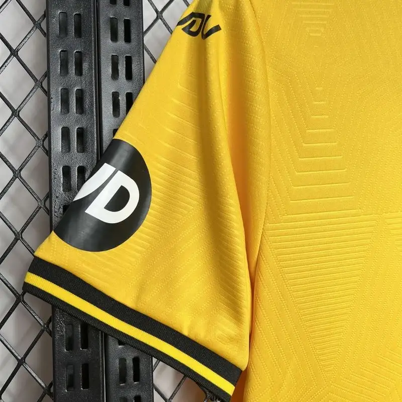 Wolves 24/25 Home Jersey - Fan Version - Image 4