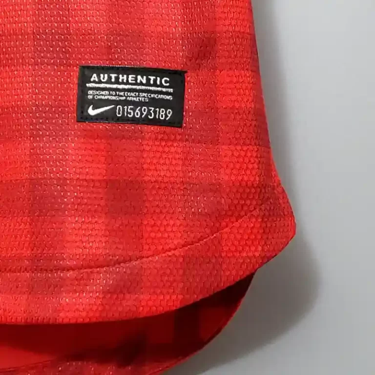 Manchester United 2012/2013 Home Kit - Image 6