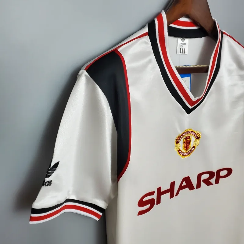 Manchester United 1985/1988 Away Kit - Image 2
