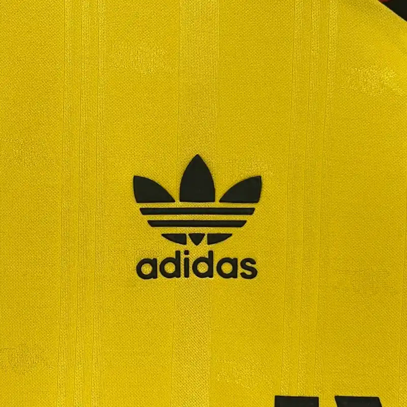 Arsenal 1986-88 Away Kit - Image 7