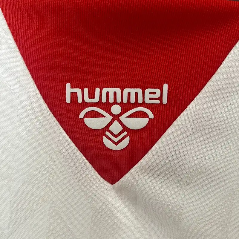Denmark 1988 Away kit - Image 4