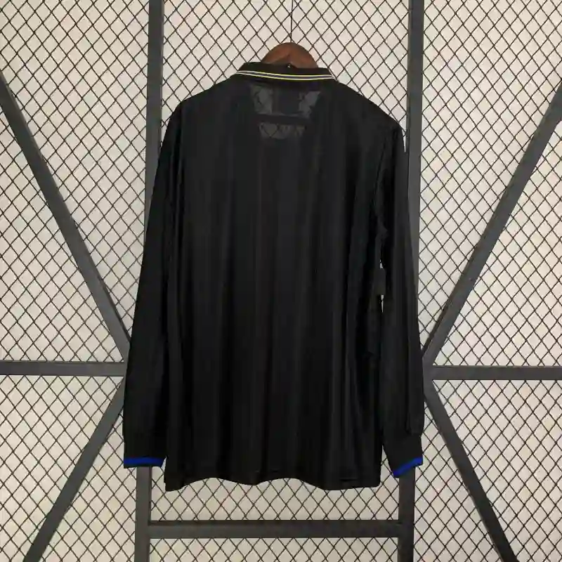 Manchester United 1993/1994 Away Kit – Long Sleeve - Image 7