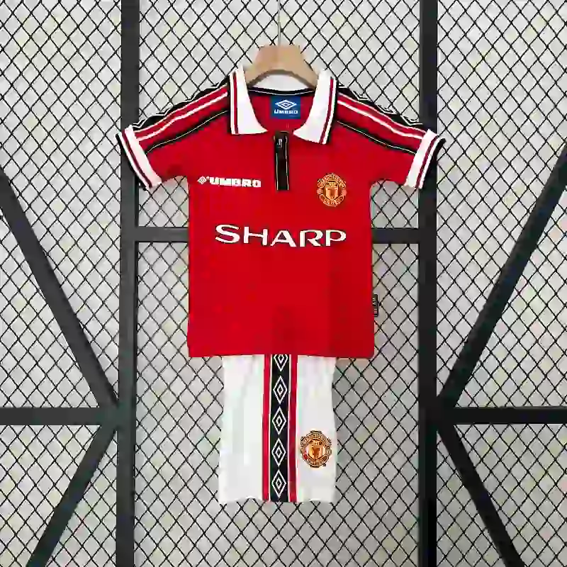 Manchester United 1998-99 Home Kit