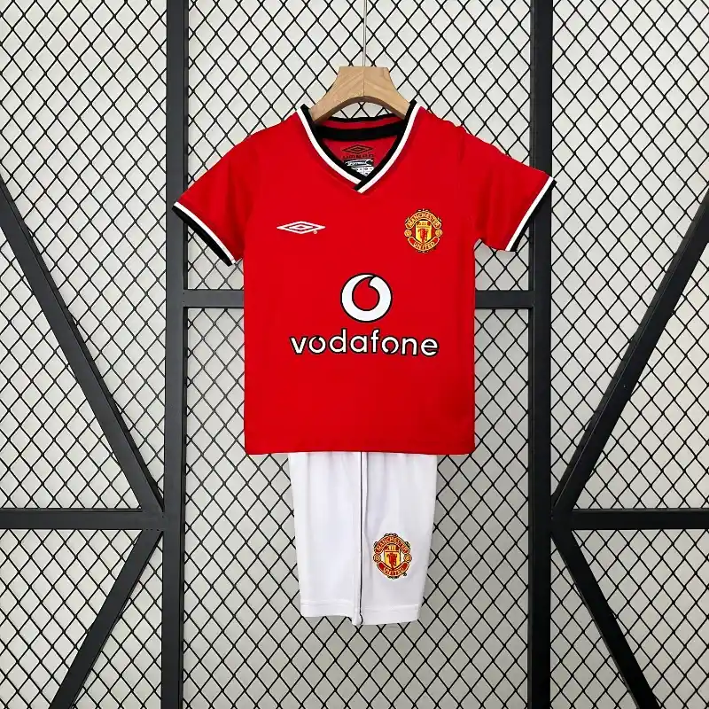 Manchester United 2000-01 Home Kit – Kids