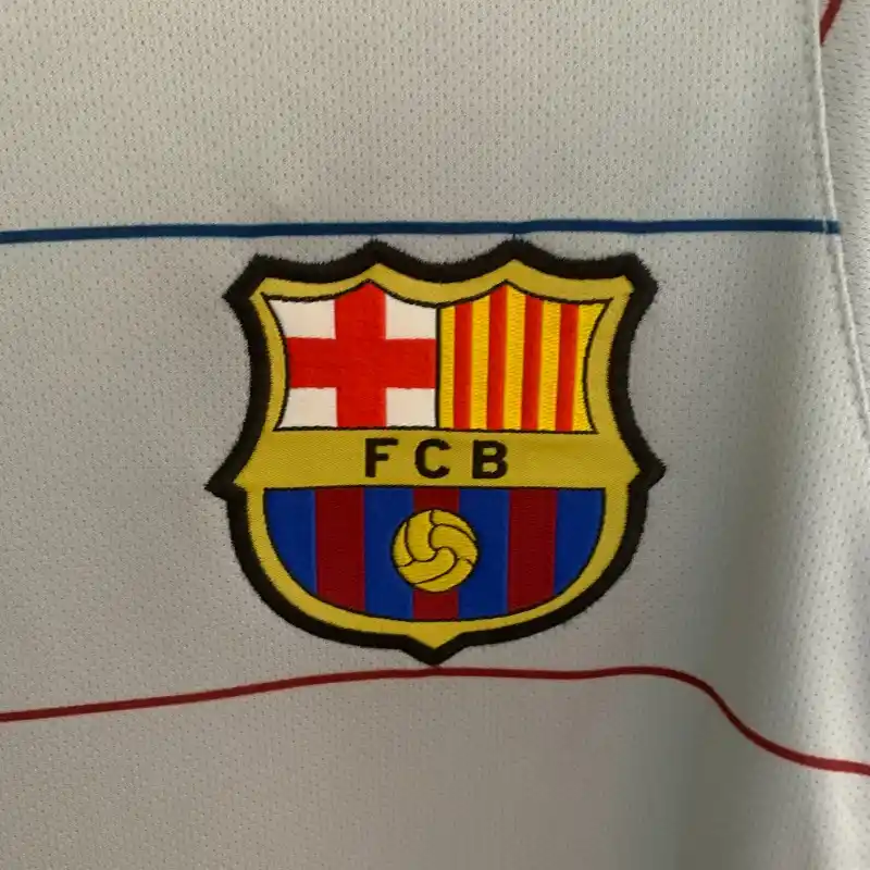 FC Barcelona 2003-04 Away kit - Image 3