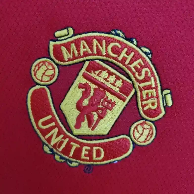 MANCHESTER UNITED 2004/2006 Home kit – Long sleeve - Image 3