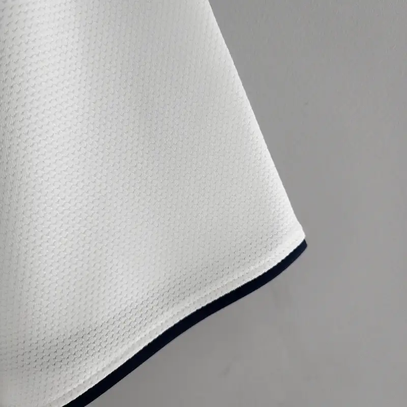 Tottenham Hotspur 2006/07 Home Retro Kit - Image 6