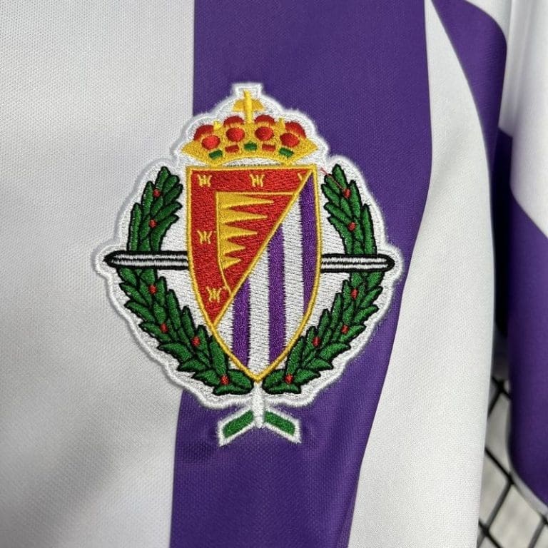 Real Valladolid 1984 Home Kit - Image 2