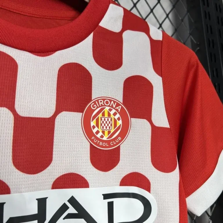 Girona 24/25 Home Kit - Kids - Image 2