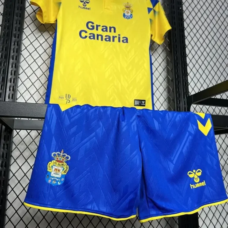 Las Palmas 24/25 Home Kit - Kids - Image 7