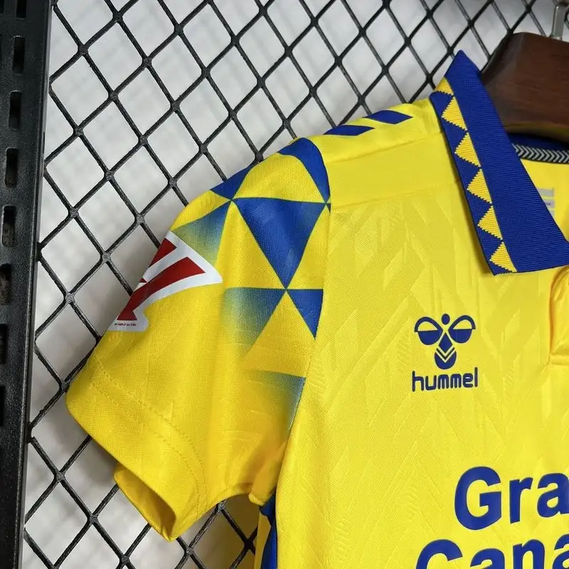 Las Palmas 24/25 Home Kit - Kids - Image 2