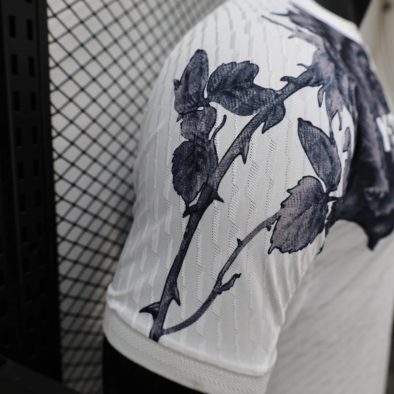 Real Madrid 24/25 White Y-3 Kit – Player version - Image 4