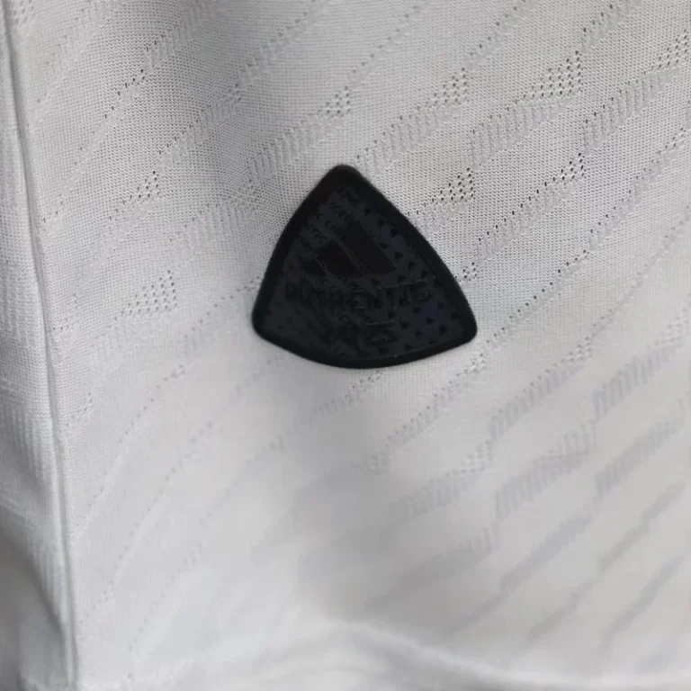 Real Madrid 24/25 White Y-3 Kit – Player version - Image 3