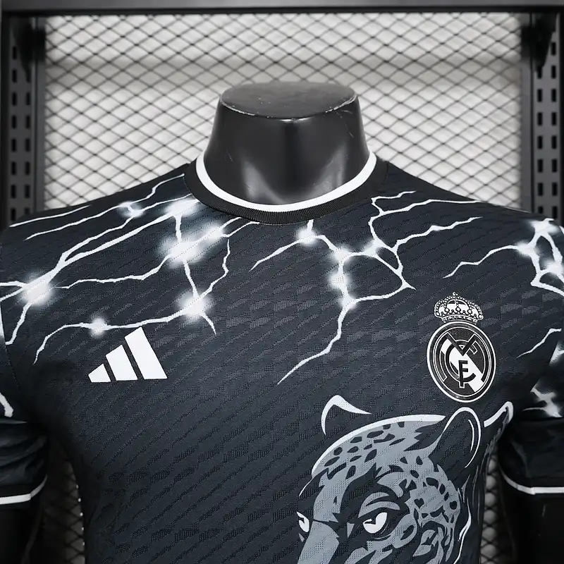 Real Madrid Black Panther Kit 24/25 – Player version - Image 7