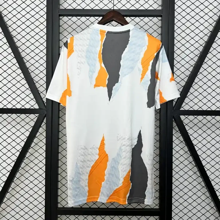 Real Madrid Training Jersey 24/25 – Fan version - Image 7