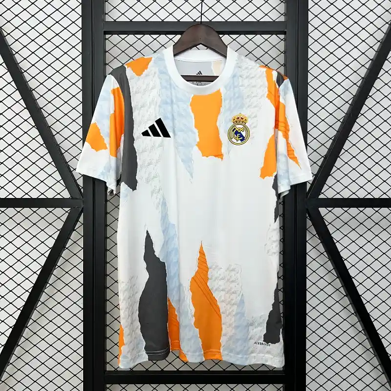 Real Madrid Training Jersey 24/25 – Fan version