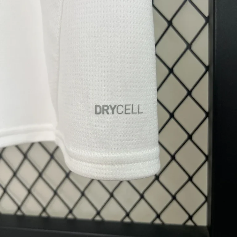 Valencia 24/25 Home Kit – Fan Version - Image 5