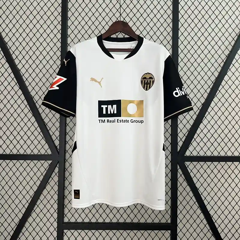 Valencia 24/25 Home Kit – Fan Version