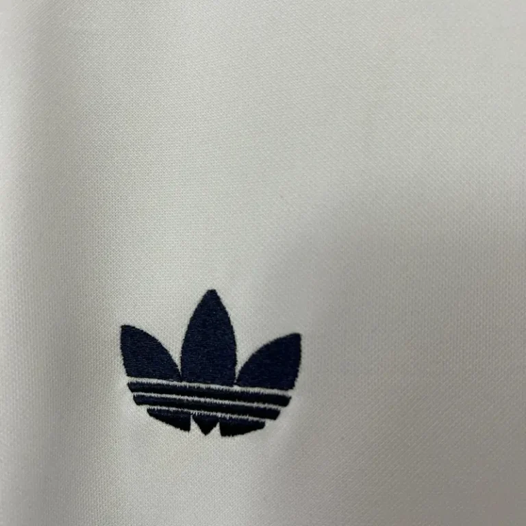 Real Madrid 1984-85 Home Kit - Image 4