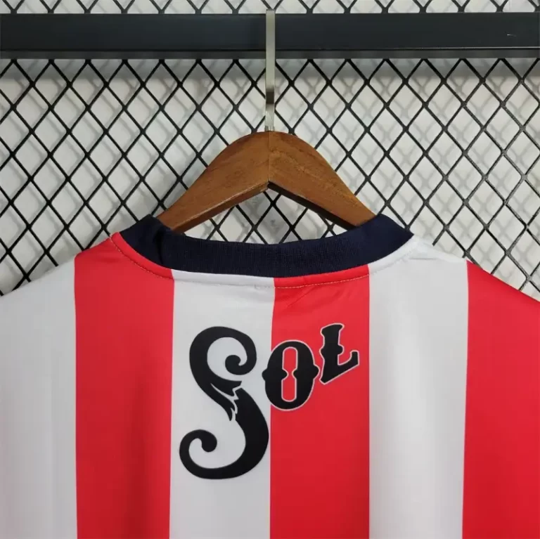Chivas Guadalajara 1996-97 Home Kit - Image 7