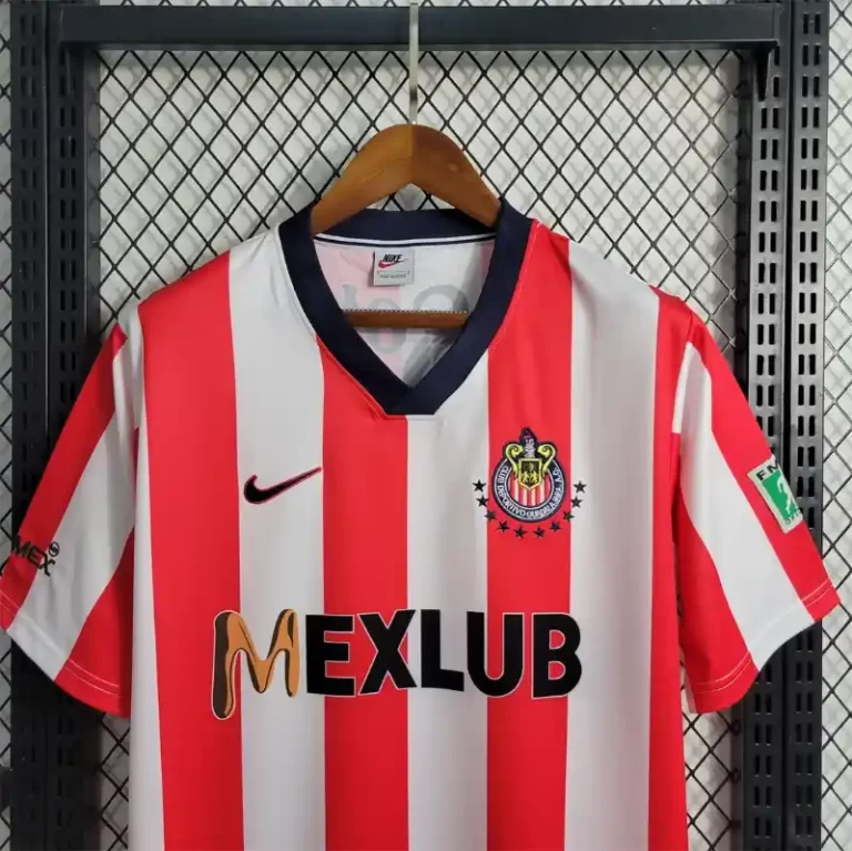 Chivas Guadalajara 1996-97 Home Kit - Image 6