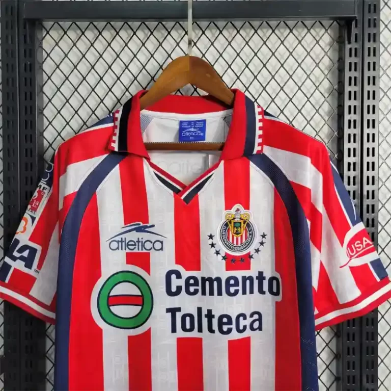 Chivas Guadalajara 1999-00 Home Kit - Image 6
