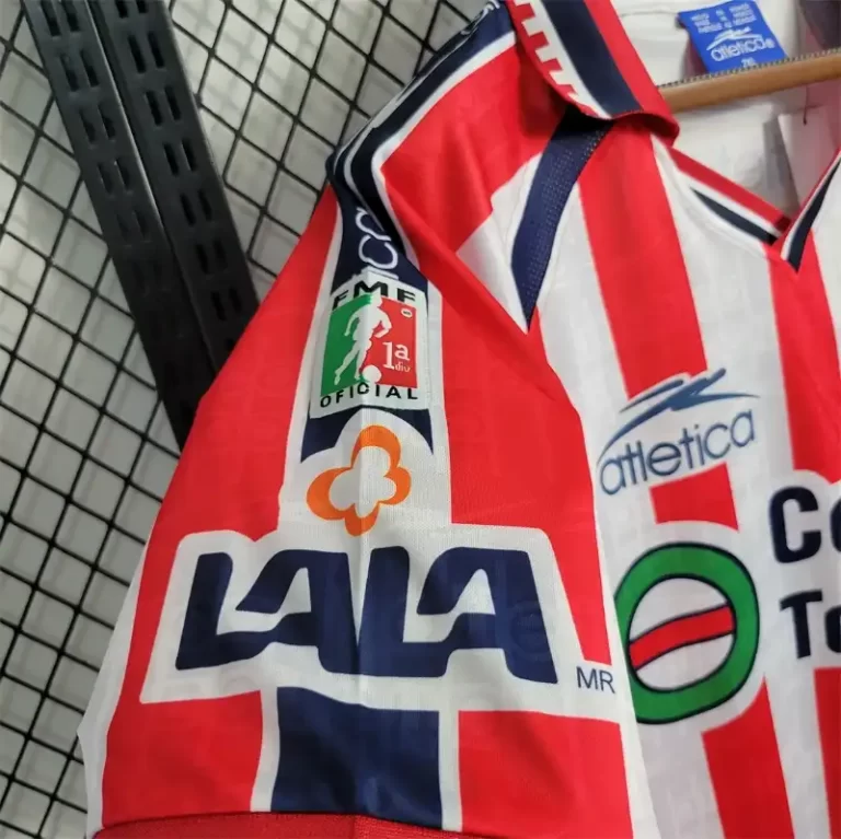 Chivas Guadalajara 1999-00 Home Kit - Image 4